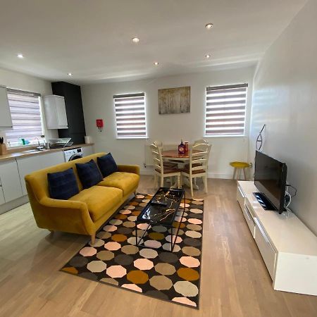 Apartment No 8 - Stay In Style In The Heart Of The Cathedral City. Truro Exteriör bild
