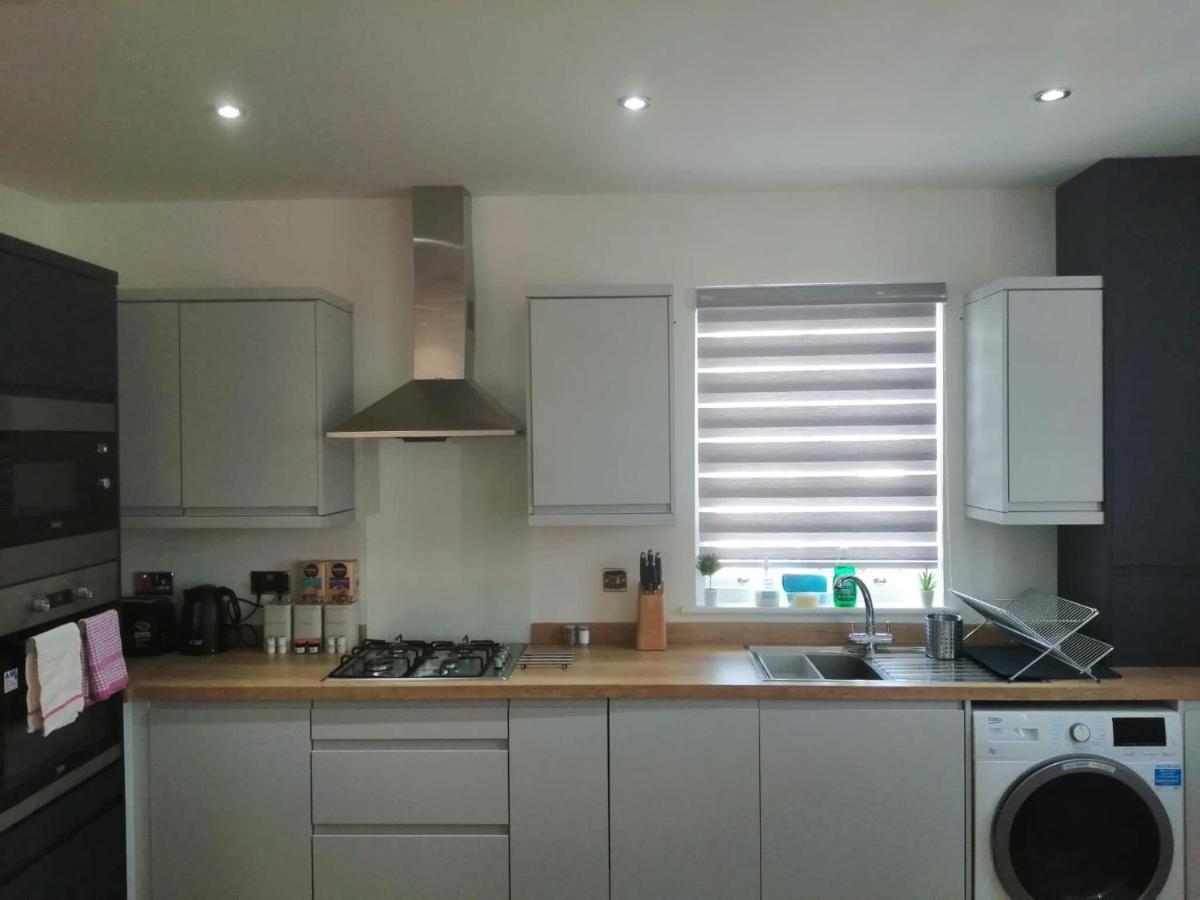 Apartment No 8 - Stay In Style In The Heart Of The Cathedral City. Truro Exteriör bild