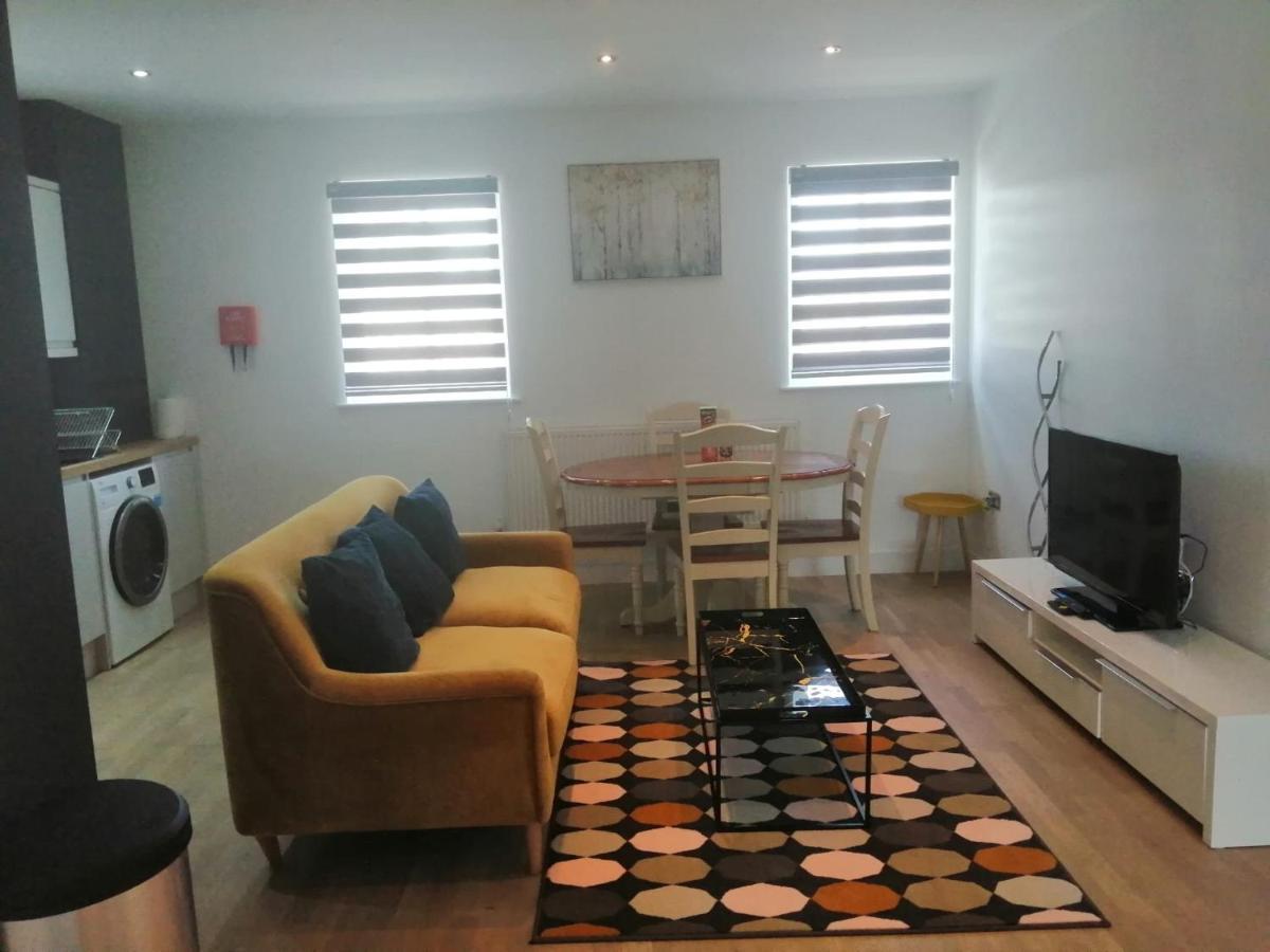 Apartment No 8 - Stay In Style In The Heart Of The Cathedral City. Truro Exteriör bild