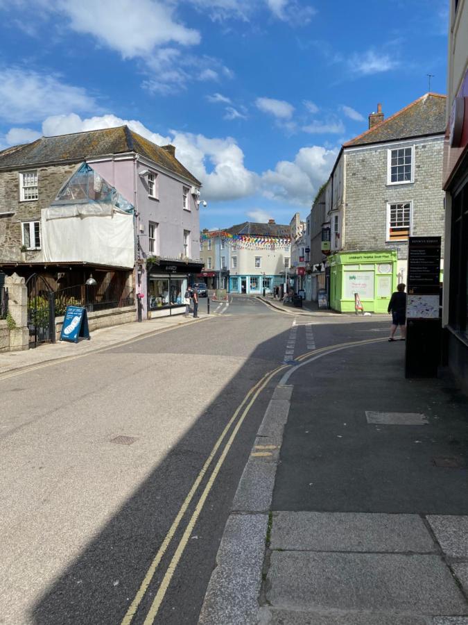 Apartment No 8 - Stay In Style In The Heart Of The Cathedral City. Truro Exteriör bild
