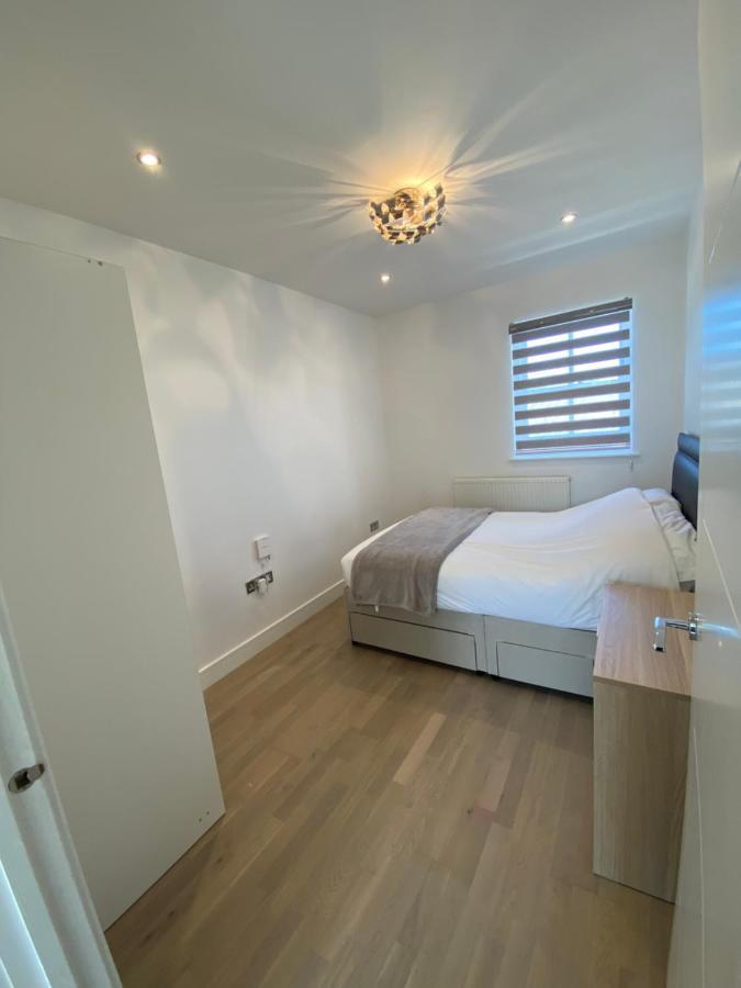 Apartment No 8 - Stay In Style In The Heart Of The Cathedral City. Truro Exteriör bild
