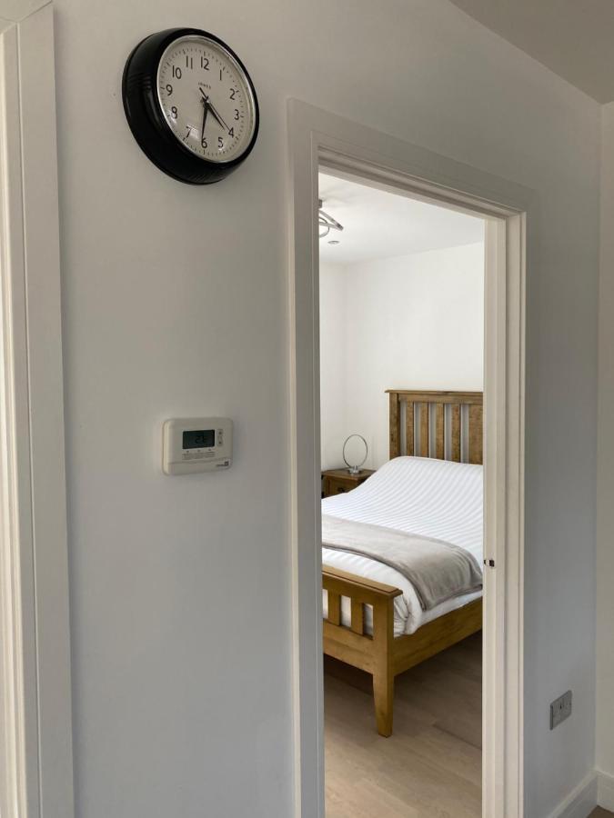 Apartment No 8 - Stay In Style In The Heart Of The Cathedral City. Truro Exteriör bild