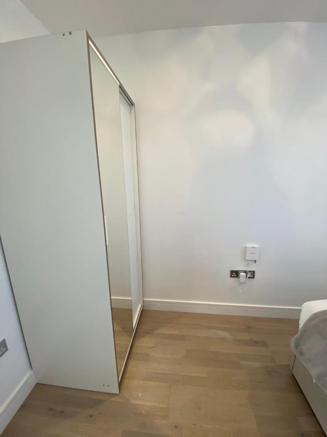 Apartment No 8 - Stay In Style In The Heart Of The Cathedral City. Truro Exteriör bild