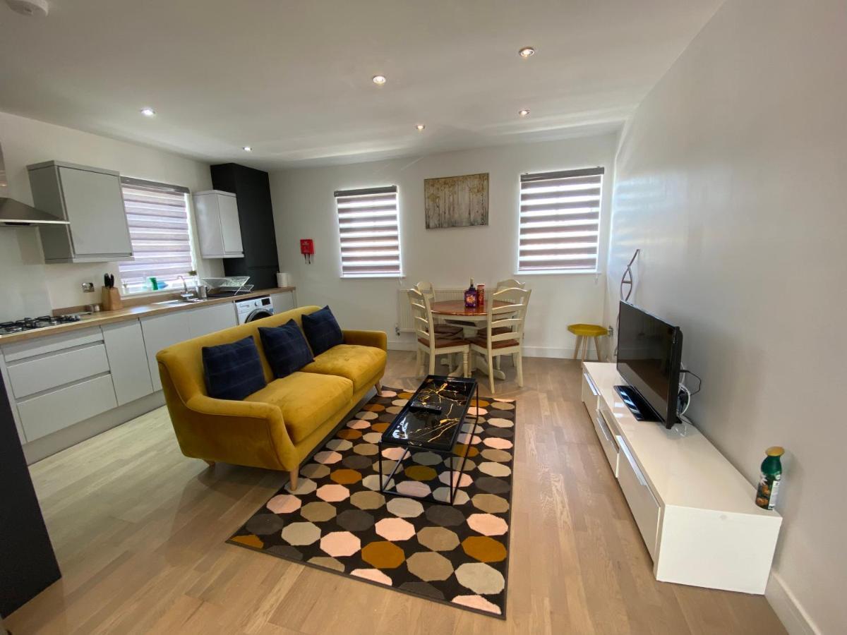 Apartment No 8 - Stay In Style In The Heart Of The Cathedral City. Truro Exteriör bild