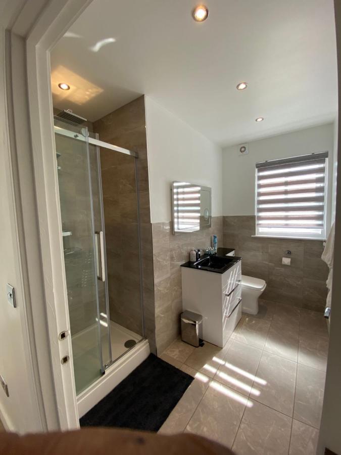 Apartment No 8 - Stay In Style In The Heart Of The Cathedral City. Truro Exteriör bild